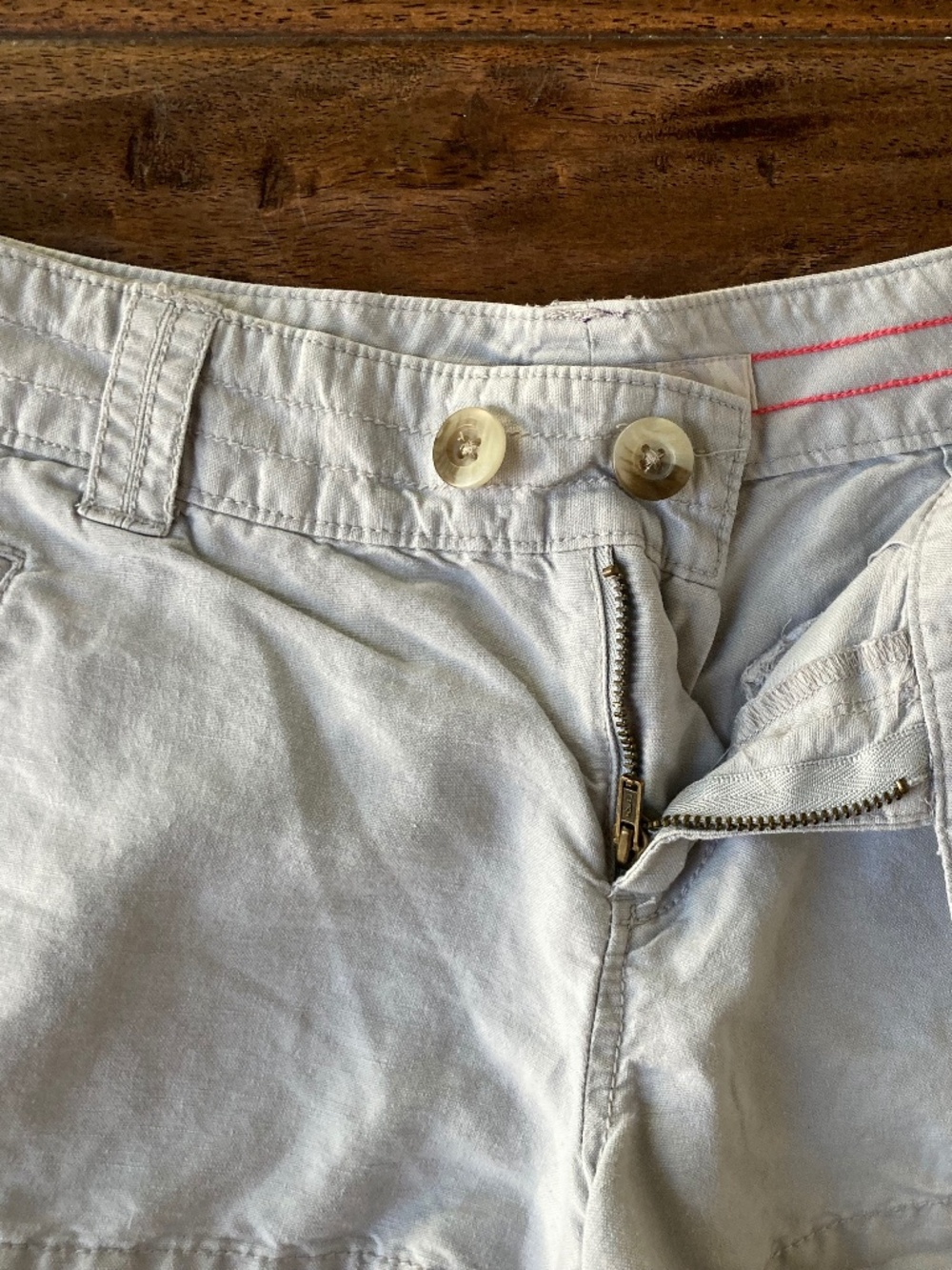 Y2K Old Navy Low Rise Micro Shorts Sz 4 Grey 3" Inseam Cotton Linen - Picture 2 of 7